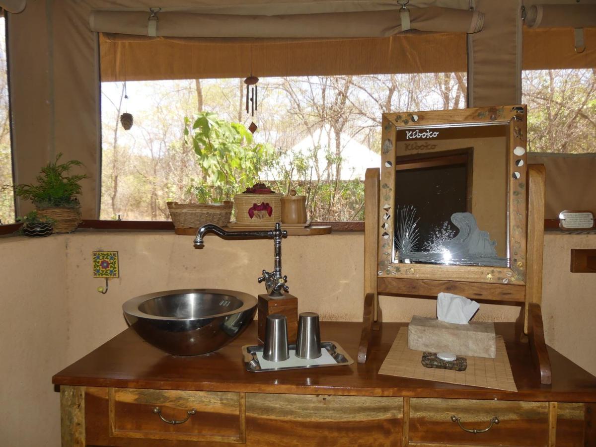 Hotel Ikweta Safari Camp Maua Exterior foto